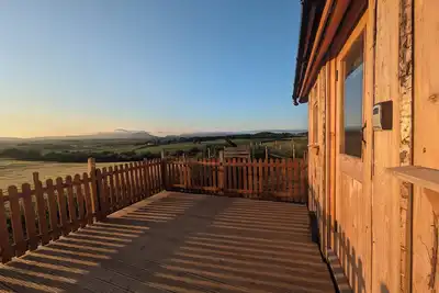 Image de Hafan Gelli Sheperds Hut - Tudwal, pet friendly in Pwllheli