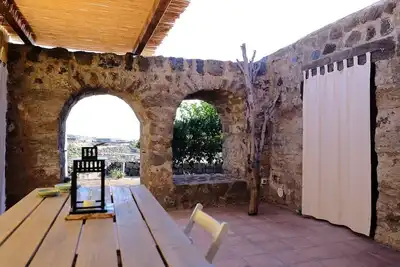 Image de Ideal for couples or family due to separate sleeping areas and surrounded by nature