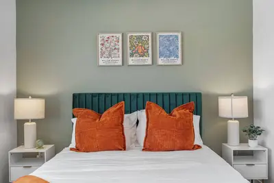 New! Your cozy & modern 3br stay