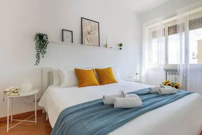 Image de An elegant view terrace apartment close the Vatican City