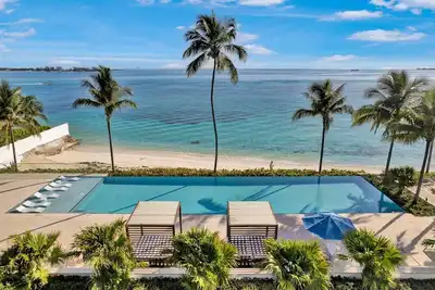 Image de *New* Oceanfront apartment steps away from Baha Mar
