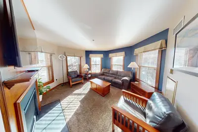 Image de Gorgeous 3br in Allegheny Springs - private pool! by RedAwning