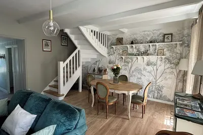 Image de Maison de Bourg à 10 min des plages.