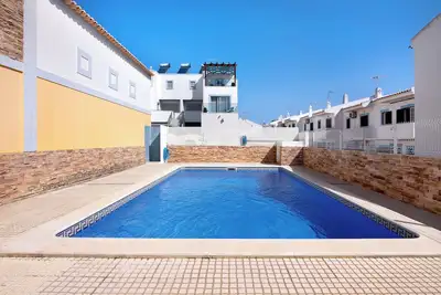 Image de Villa 'Essence Of Grey' avec terrasse privée donnant sur la mer, Wi-Fi et air conditionné