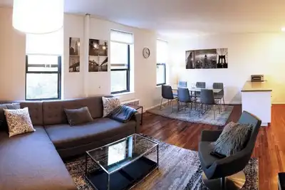 Image de Renovated spacious  2-bedroom apartment in Boerum Hill Brooklyn
