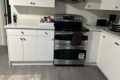 Image de North delta guest suite with kitchen