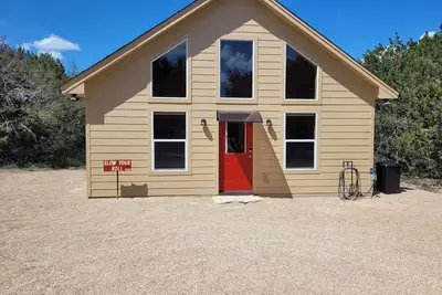 Image de Slow Your Roll - Luxury cabin close to Granbury, Glen Rose, and Stephenville