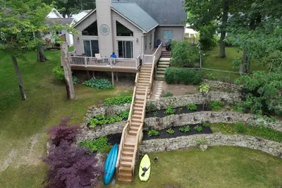 Image de The Van Etten Lake Chalet - No Pets