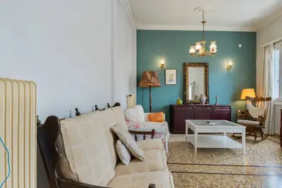 Image de Appartement 'Family, Enjoy Athens, Apt 90 Cm' avec jardin privé, Wi-Fi et climatisation