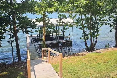 Image de Waterfront on Lake Barkley, private dock