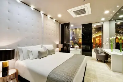 Image de Stunning 2br Suite w/ Jacuzzi right on Lleras Park