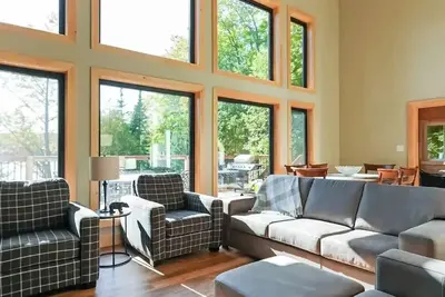 Image de Haliburton Cottage: Family-Friendly, Swimable Lake, Fishing, Firepit, 2 Kayaks!