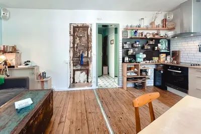 Image de Superbe appartement ou calme idéal pour une famille de quatre personnes.