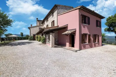 Image de Appartement dans une maison avec 2 piscines