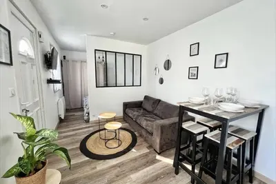 Image de Joli appartement avec parking