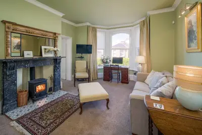 Spacious modern 3 bedroom flat at the heart of the seaside village of Seaview on the Isle of Wight