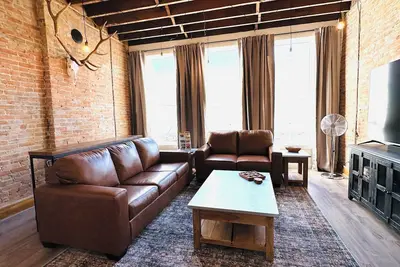 Image de The Pheasant 1- A Fully Renovated Historic Apartment in charming Dillon, Montana