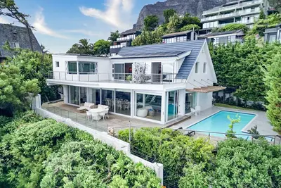 Image de Ocean & Mountain - It's all about the views!