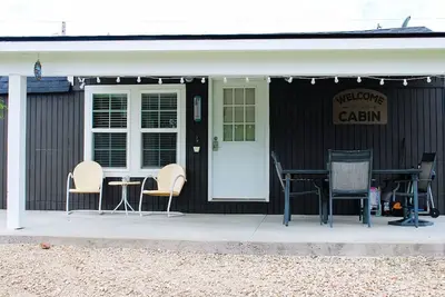 Image de Lakeview Cabin with Breathtaking Views, Private Porch, and Cozy Fire Pit