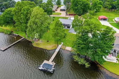 Image de Boat Ramp, Kayaks, Bbq Grill, King Bed!