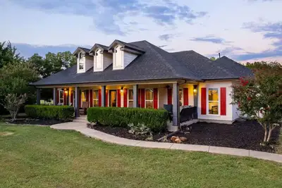 Image de As Seen on Hgtv l Events Welcome l 18-Acre Ranch