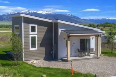 Image de Vujo Villa - Ennis, Montana!