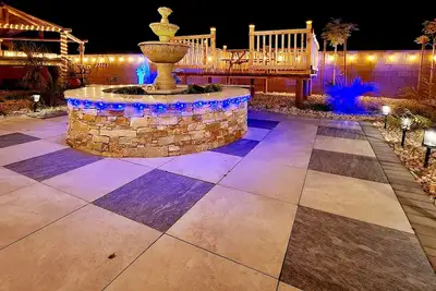 Image de Peaceful 4br-3ba Villa w/Club-House+Pool  Spa Deck Garden