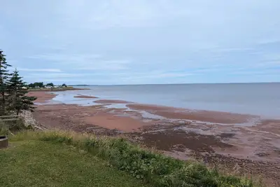 Image de Oceanfront Bliss in Port Howe – Beach at Your Doorstep