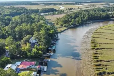 Image de Coastal Charm on Jerico River River Front
