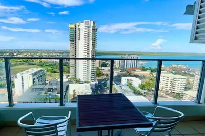 Image de Pandanas Apt 8 (18th fl, Sunrise & Harbour Views)