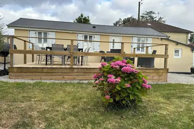 Image de Charmante petite maison en campagne a 15 mn des plages du débarquement.