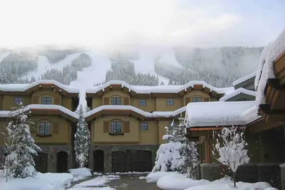 The Hemingways is a ski-in, ski-out residence located in beautiful Sun Valley