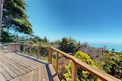 Image de Oceanview house with enclosed private yard  - dog friendly