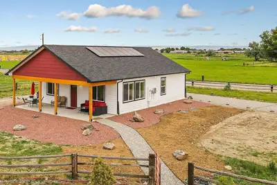 Image de Adobe Creek Cottage - Serene Setting Close to Golf, Mountain Biking & Hiking