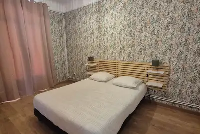 Image de Appartement en plein centre-ville à 10 min de la plage idéal pour les familles