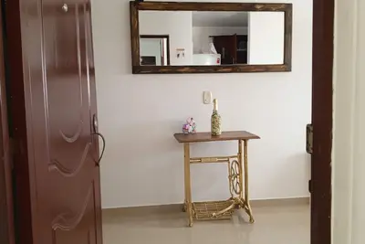 Comfortable Apartment ideal location b/sleeve furnished. Rent, we accept pets
