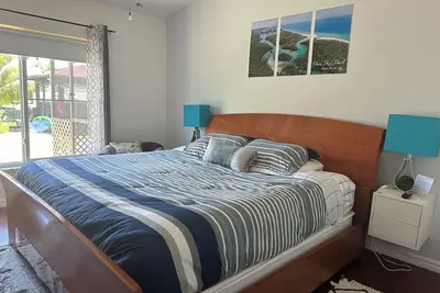 Image de Master Bedroom Retreat Relax Naples