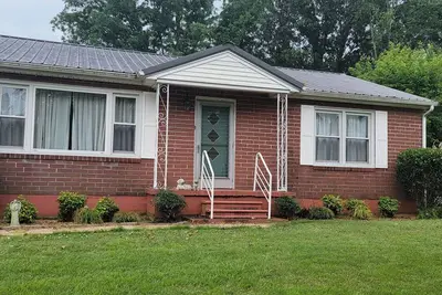 Image de Charming 3-bedroom house near ball park in quiet neighborhood