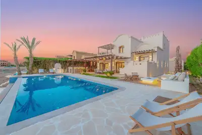 Image de Stunning Luxurious 5 Br Villa at West Golf El Gouna