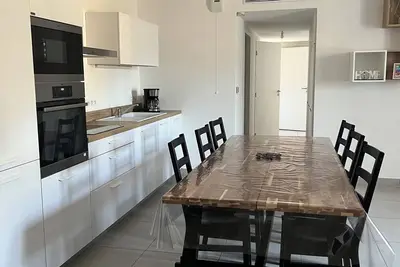Image de Cozy 3-bedroom apartment with WiFi, Ac in amazing Bonifacio