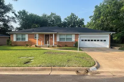 Image de Spacious home near medical / college