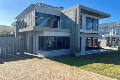 Image de Fabulous four bedroom main house with WiFi in Sedgefield, near to the beach