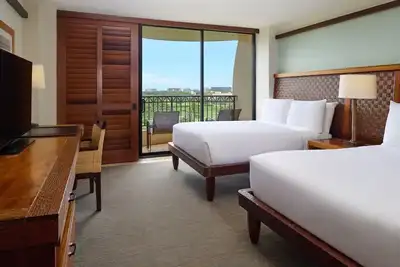 Image de Right on the Beach! Pool, Spa, Dining, Minutes to Whalers Village
