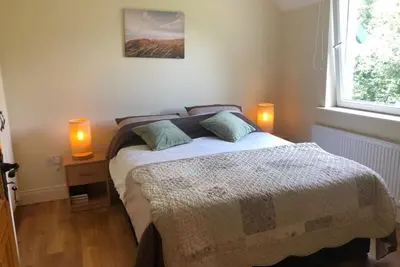 Image de Located in Kenmare on the Ring of Kerry, with free high speed WiFi and parking. \n
