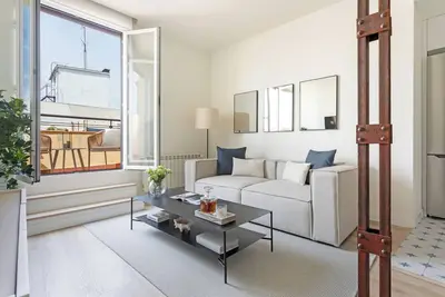 Image de Penthouse between Templo Debod and Moncloa Lighthouse