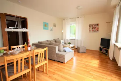 Image de Urlaub Abseits vom Trubel. Für bis zu 5 Personen im 1te Og mit Loggia