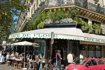 Image de Elegant Parisian Apartment in St Germain des Prés: Modern Comfort Awaits!