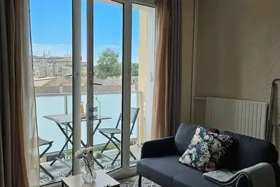 Image de Appartement calme, idéal pour les familles et à 15 minutes de l'aéroport.