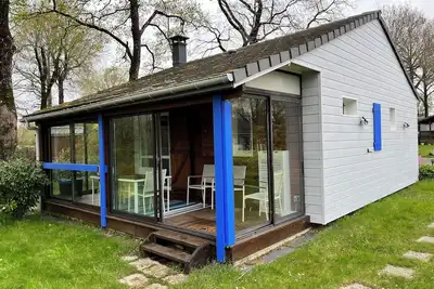Image de Chalet et jardin dans un domaine privé