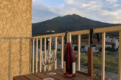 Image de Le gîte Entre Monts et Vermeille  vous accueille à Sorède entre mer et montagne